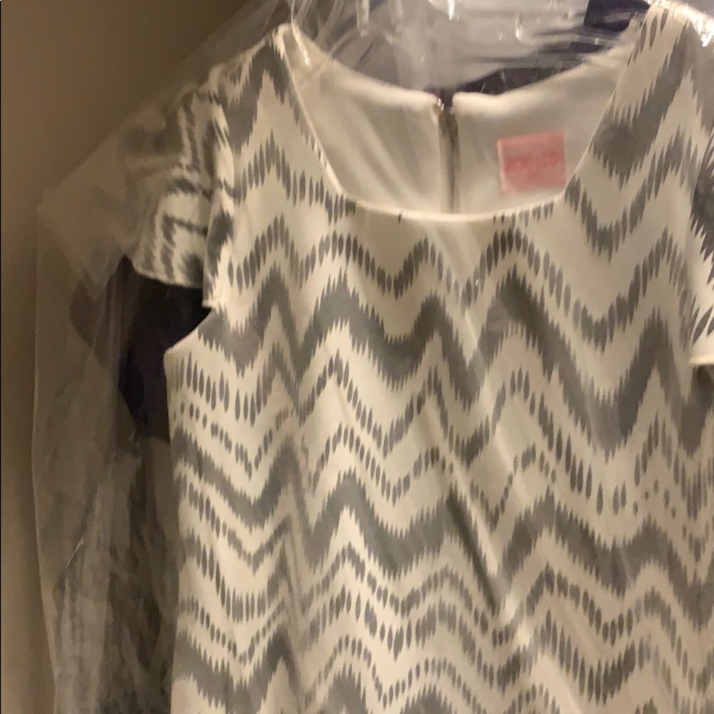 Zoe dress for a tween